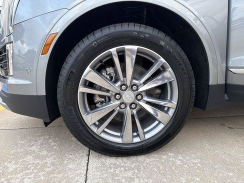 New 2026 Cadillac XT5 Premium Luxury w/ LPO, Floor Liner Package image 21