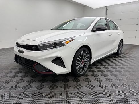 Used 2023 Kia Forte GT FWD image 2