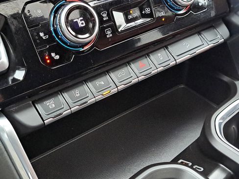 Certified 2024 GMC Sierra 2500 Denali Ultimate w/ Max Trailering Package image 21