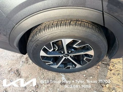 Certified 2024 Kia Sportage EX FWD image 12