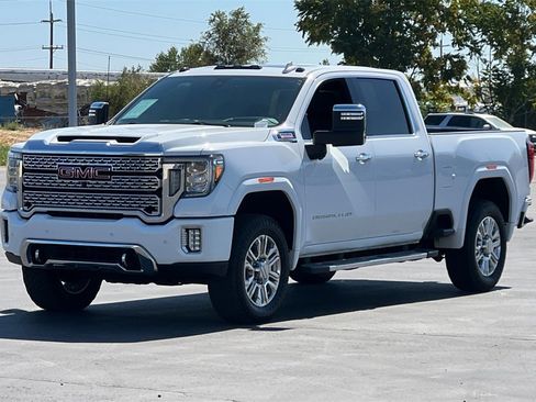 Used 2020 GMC Sierra 2500 Denali w/ Denali Ultimate Package image 9