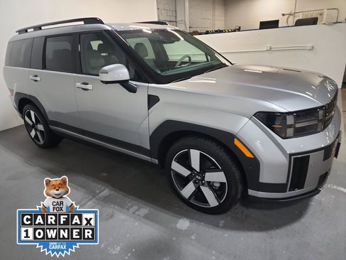 Used 2024 Hyundai Santa Fe Limited image 8