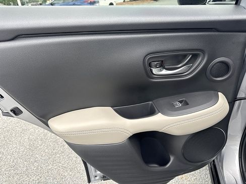 Certified 2026 Honda HR-V EX-L image 11