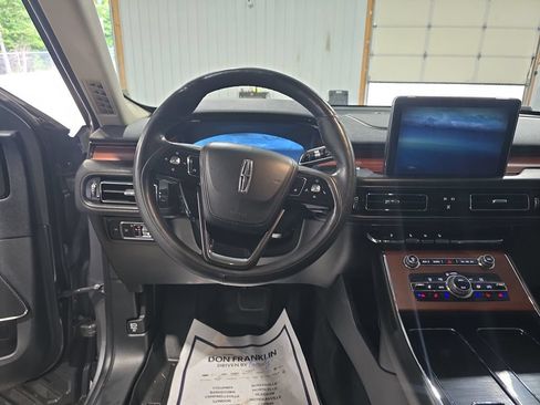 Used 2022 Lincoln Aviator Reserve w/ Elements Package Plus AWD/4WD image 18