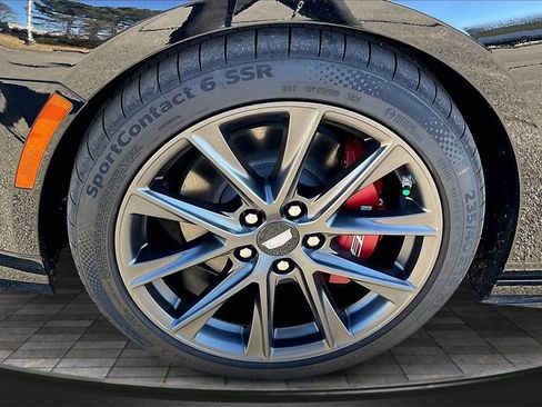 Used 2025 Cadillac CT4 V image 9