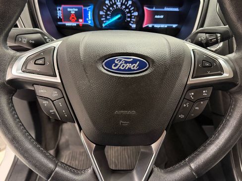 Used 2019 Ford Fusion Energi Titanium FWD image 9