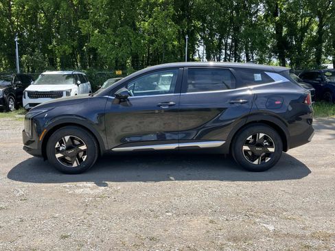 New 2026 Kia Sportage LX FWD image 4