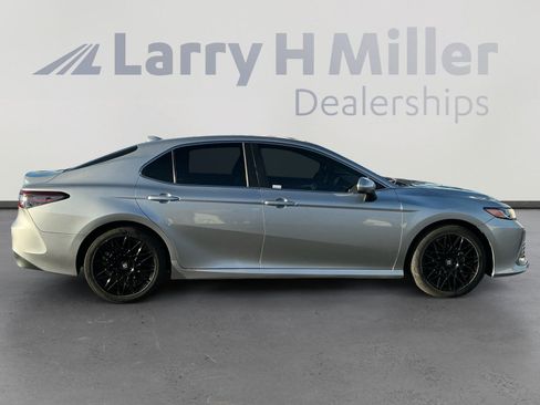 Used 2023 Toyota Camry LE image 6