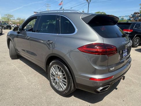 Used 2017 Porsche Cayenne AWD/4WD image 6