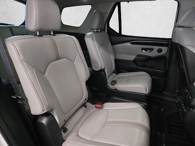Used 2024 Honda Pilot EX-L image 18