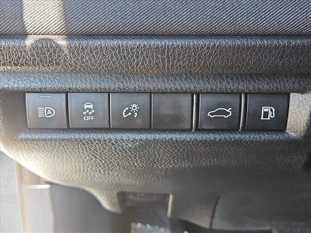 Used 2025 Toyota Camry LE FWD image 16