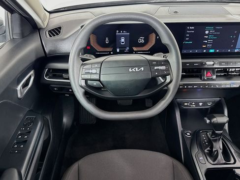Used 2026 Kia K4 FWD image 16