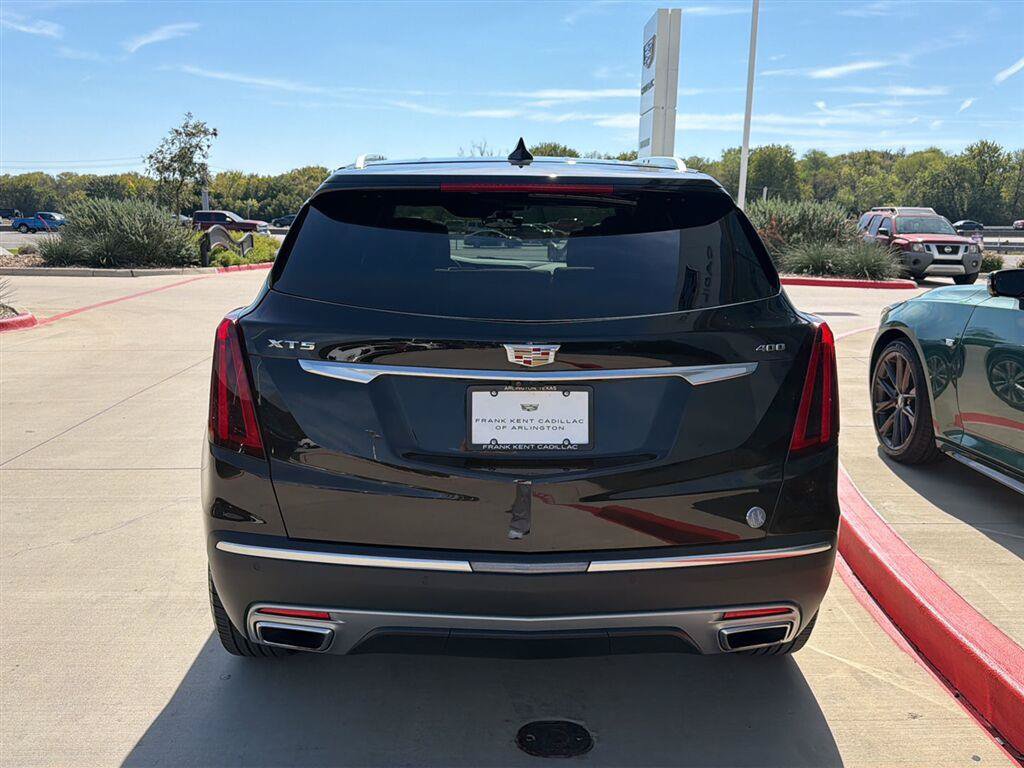 Used 2024 Cadillac XT5 Premium Luxury w/ Technology Package FWD image 4