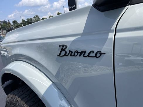 Used 2022 Ford Bronco Outer Banks AWD/4WD image 7