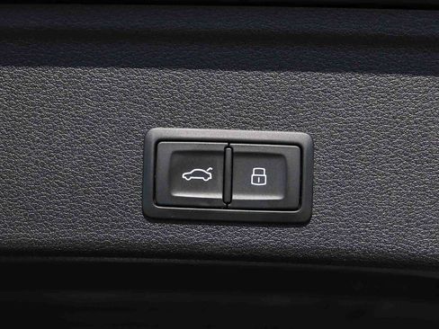 Used 2023 Audi A4 2.0T allroad Premium Plus w/ Premium Plus Package image 39