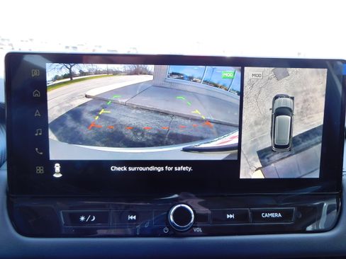 New 2025 Mitsubishi Outlander SE image 28