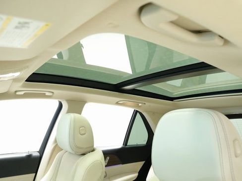 Used 2021 Mercedes-Benz GLE 350 w/ 3rd Row Seat Package image 31