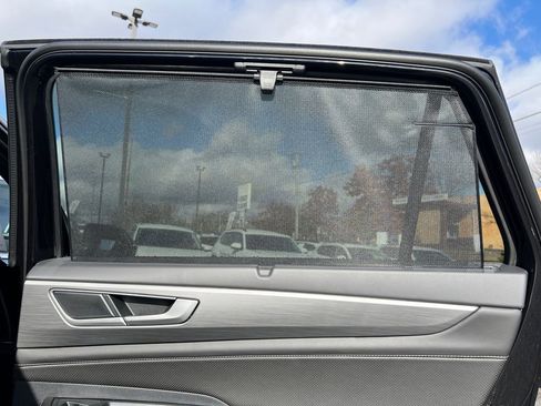 New 2026 Volkswagen Atlas Cross Sport SE image 13