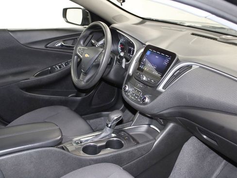 Used 2024 Chevrolet Malibu LT image 27