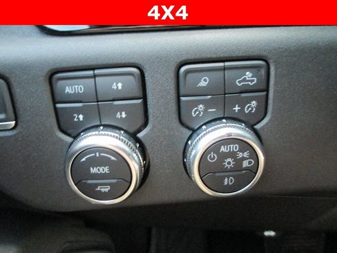 Certified 2024 GMC Sierra 2500 SLT w/ SLT Premium Package image 26