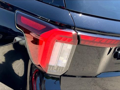 Used 2025 Ford Explorer ST w/ Sun And Sound Package RWD image 28