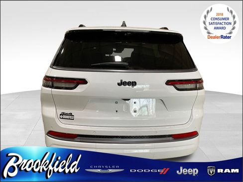 New 2026 Jeep Grand Cherokee L Limited AWD/4WD image 4