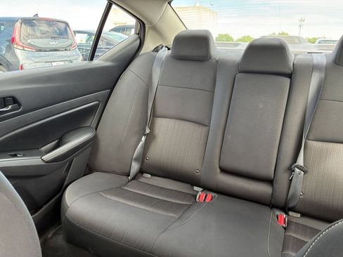 Used 2025 Nissan Altima 2.5 SV FWD image 38