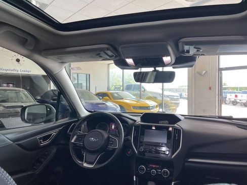 Used 2022 Subaru Forester Premium image 27