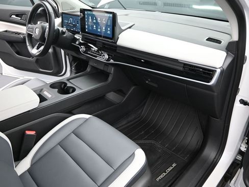 Used 2024 Honda Prologue Touring image 22