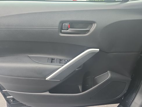 Used 2024 Toyota Corolla Cross LE w/ Moonroof Package FWD image 25
