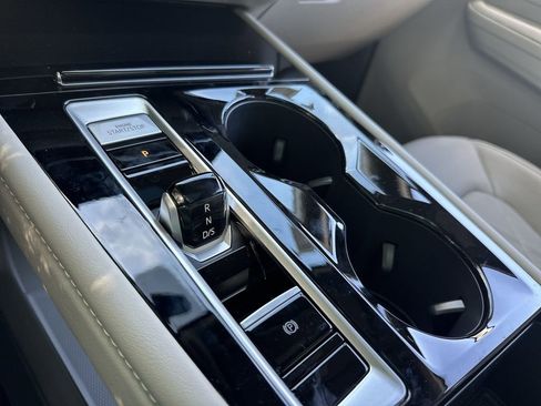 New 2026 Volkswagen Atlas SEL Premium R-Line image 19