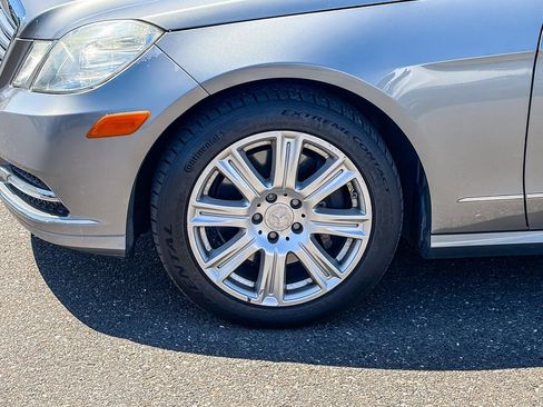 Used 2013 Mercedes-Benz E 350 Sedan image 7