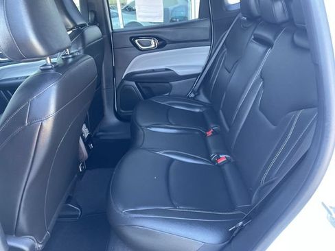 Used 2025 Jeep Compass Limited AWD/4WD image 29