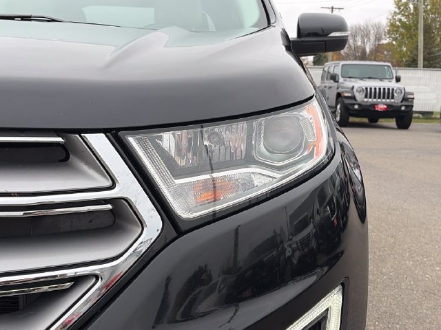 Used 2017 Ford Edge Titanium w/ Equipment Group 301A AWD/4WD image 19