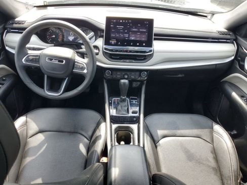 Used 2025 Jeep Compass Limited AWD/4WD image 12