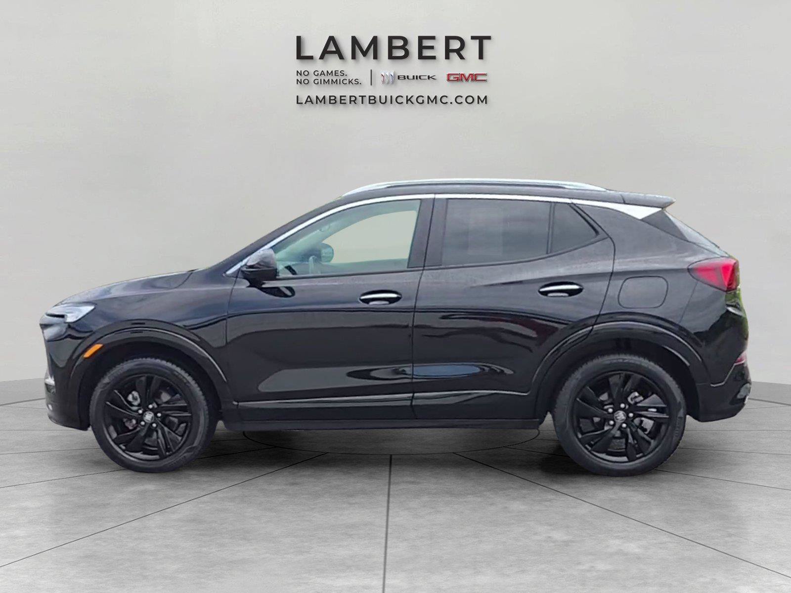 Used 2024 Buick Encore GX Sport Touring w/ Comfort Package AWD/4WD image 2