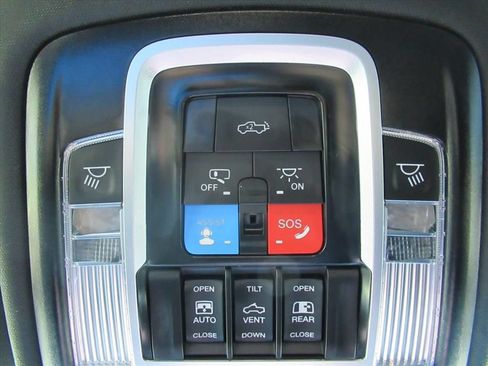 Certified 2026 RAM 3500 Laramie AWD/4WD image 30