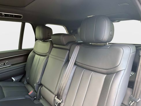 New 2026 Land Rover Range Rover Long Wheelbase SE AWD/4WD image 14