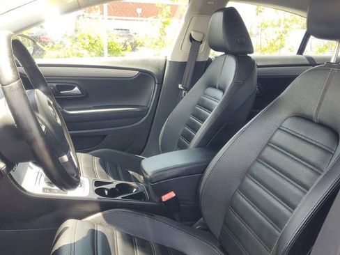 Used 2010 Volkswagen CC Sport image 13