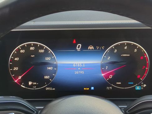 Used 2025 Mercedes-Benz GLS 450 4MATIC image 35