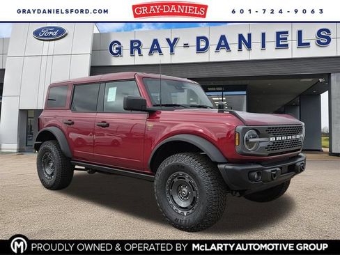 New 2025 Ford Bronco Badlands w/ Sasquatch Package AWD/4WD image 1