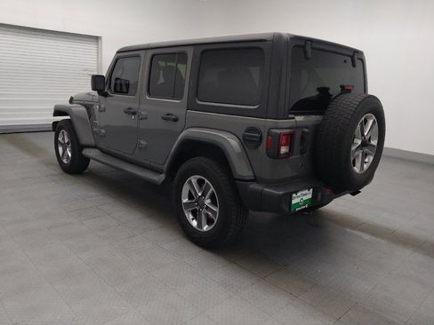 Used 2019 Jeep Wrangler Unlimited Sahara AWD/4WD image 3