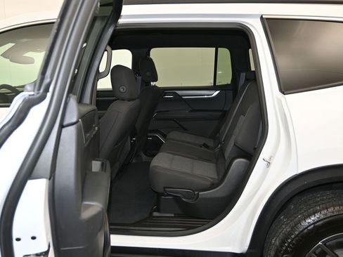 Certified 2025 GMC Acadia Elevation image 24