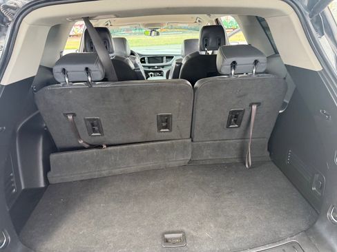 Used 2018 Buick Enclave Essence w/ Trailering Package image 28