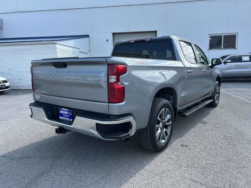 Used 2023 Chevrolet Silverado 1500 LT AWD/4WD image 3