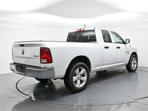 Used 2024 RAM 1500 Classic SLT image 7