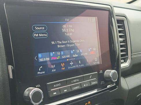 Used 2022 Nissan Frontier SV image 21