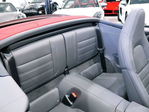 Used 2024 Porsche 911 Carrera 4S AWD/4WD image 25
