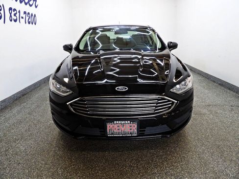 Used 2018 Ford Fusion S FWD image 2