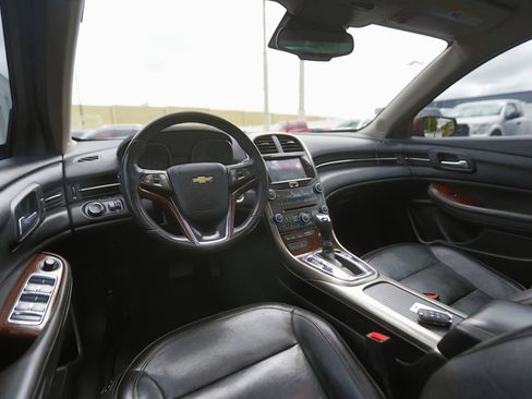 Used 2013 Chevrolet Malibu LTZ FWD image 12